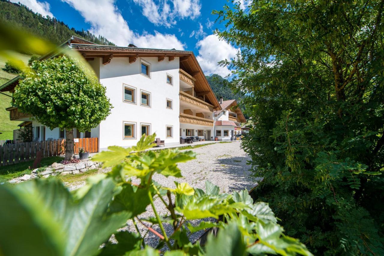 Hotel Sonja Cadipietra Buitenkant foto