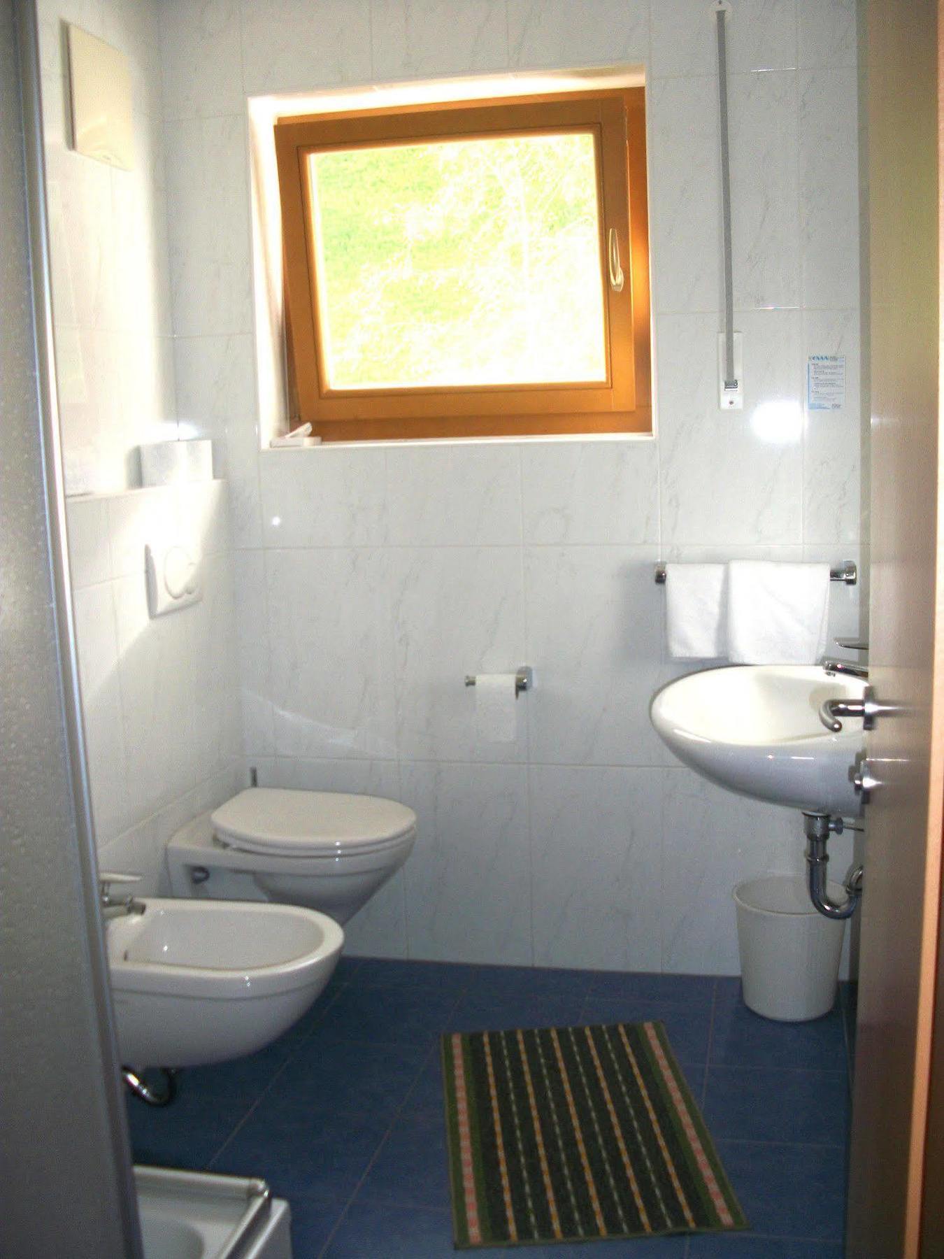 Hotel Sonja Cadipietra Buitenkant foto
