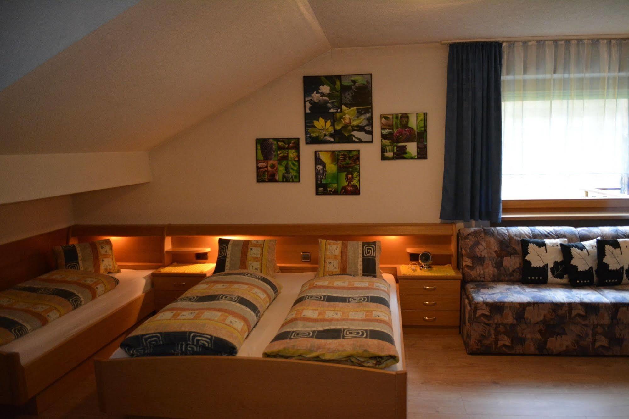 Hotel Sonja Cadipietra Buitenkant foto